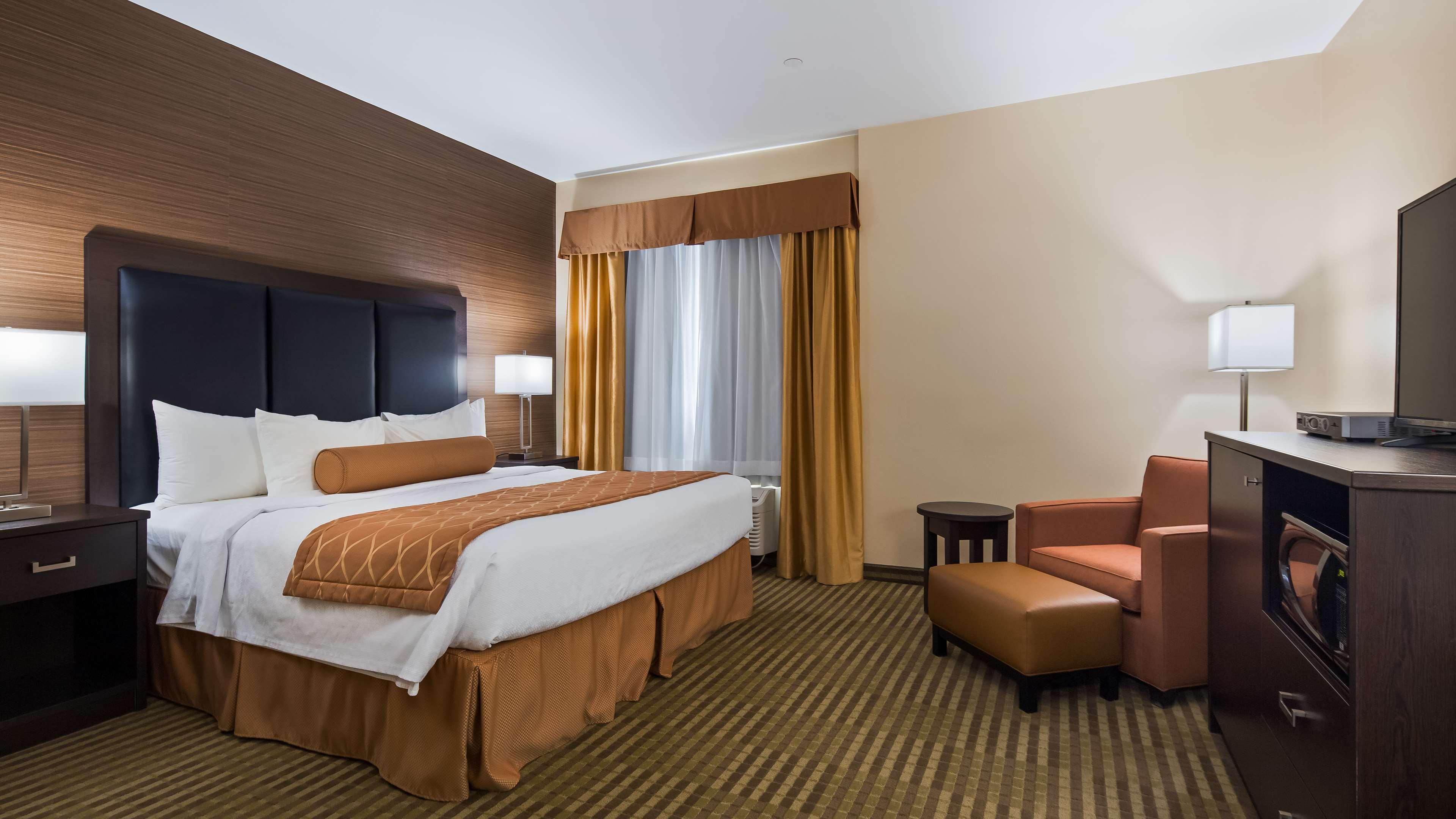 Best Western Plus Fergus Hotel Экстерьер фото