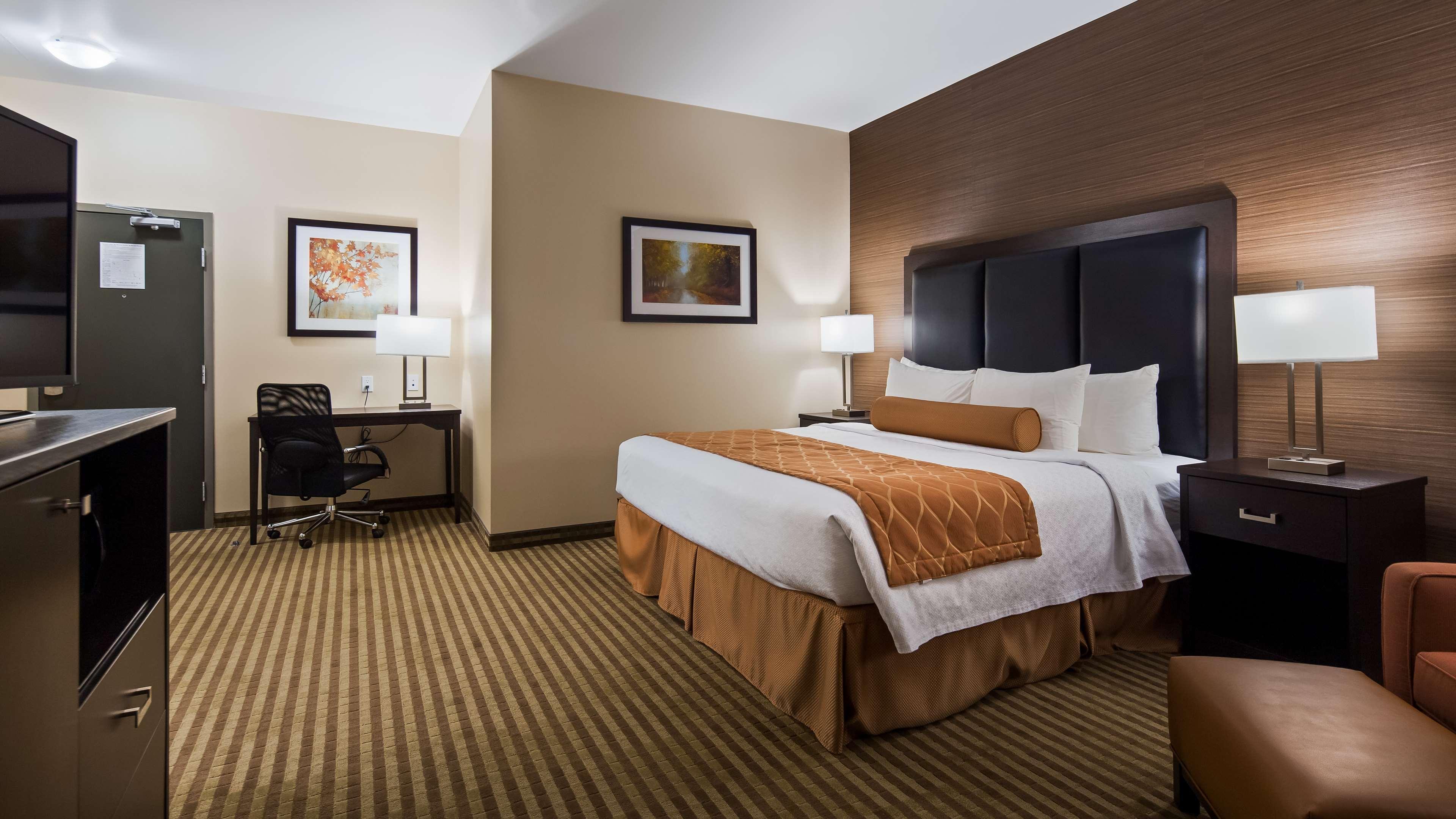 Best Western Plus Fergus Hotel Экстерьер фото
