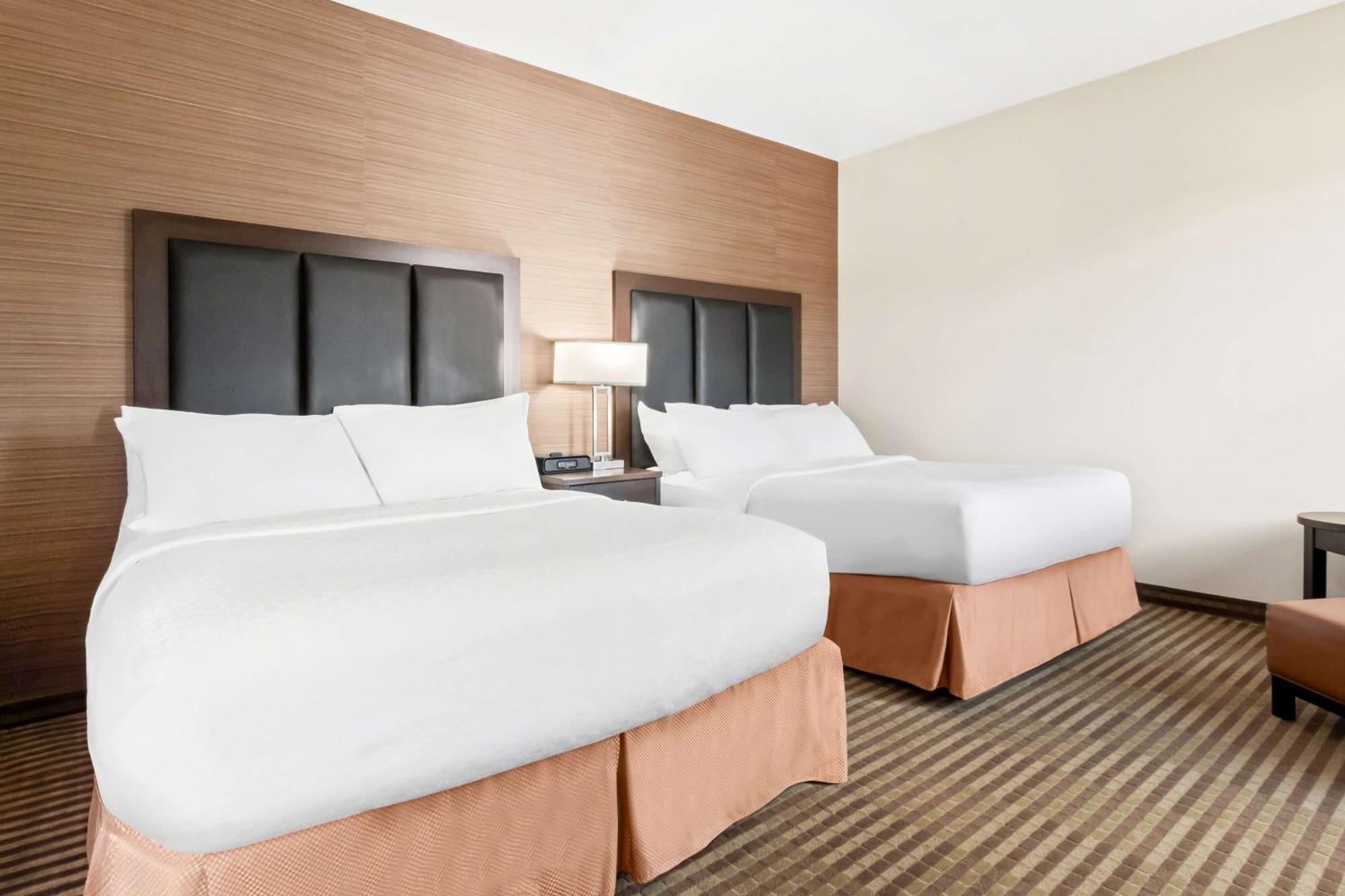 Best Western Plus Fergus Hotel Экстерьер фото