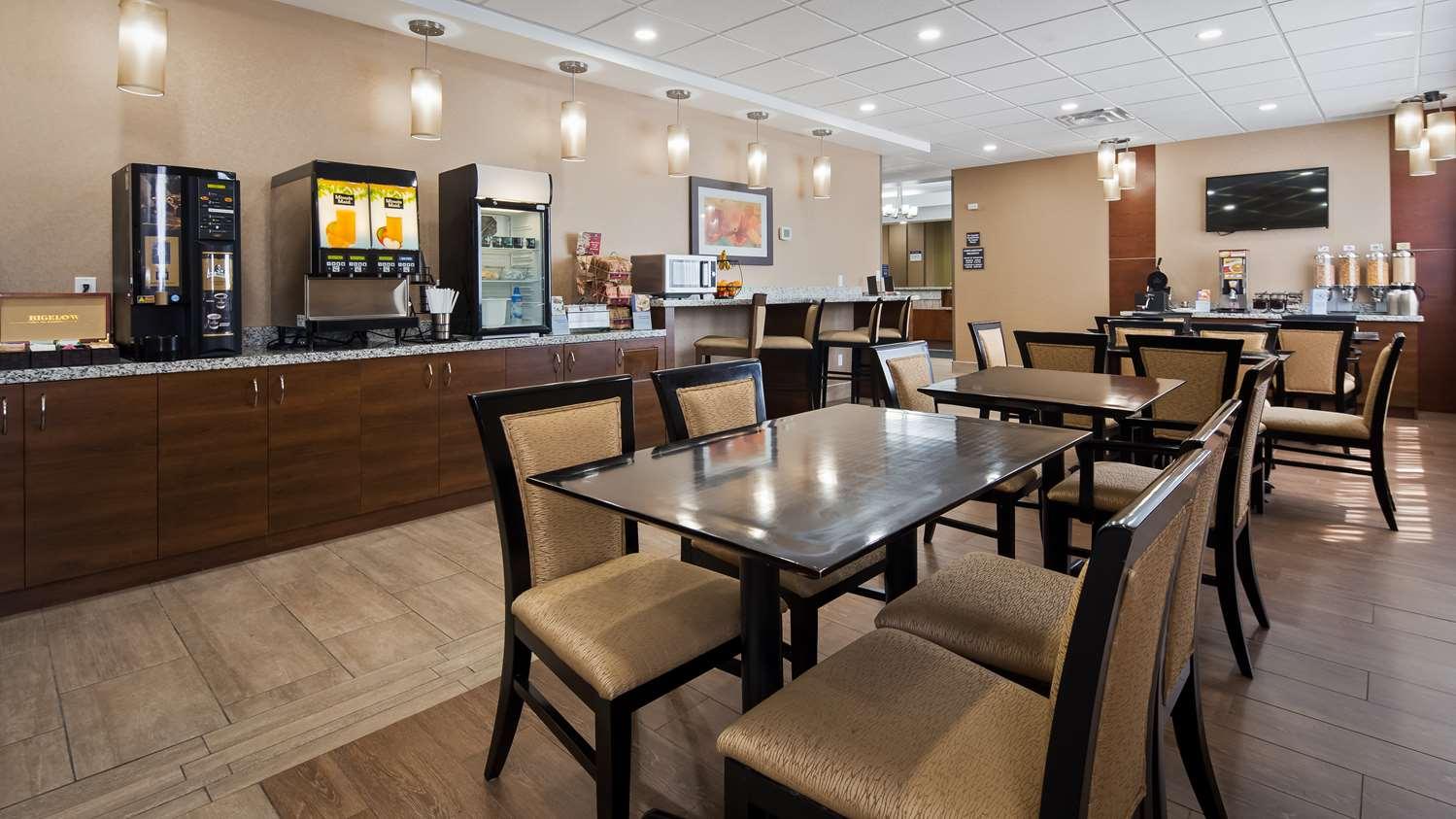 Best Western Plus Fergus Hotel Экстерьер фото