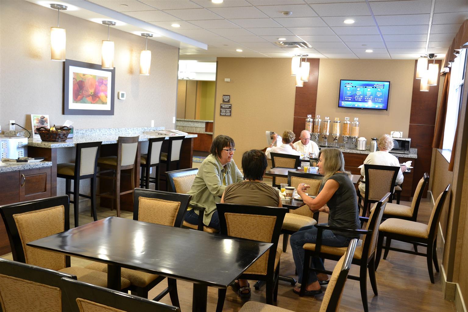Best Western Plus Fergus Hotel Экстерьер фото